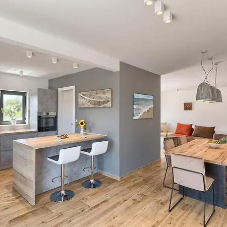 Holiday home Momare Medulin