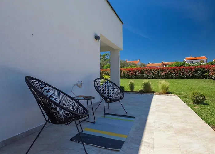 Momare Semesterbostad