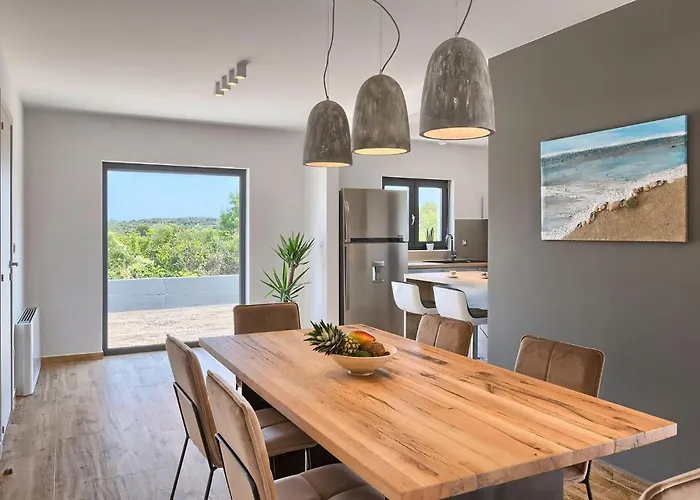 Semesterbostad Momare