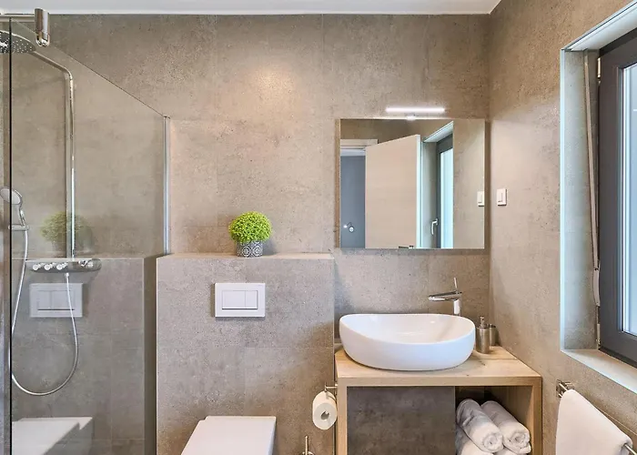 Momare Semesterbostad *